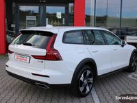 używany Volvo V60 CC V60, 2019r. CrossCountry , 2019r. , 4x4, FVat23%, FullLED, CarP…