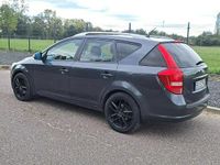 używany Kia Ceed CRDi 1.6 2010r Klima AUX USB Isofix Czujniki Skóra Kombi FIlm I …