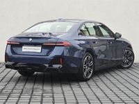 Używany BMW 520 Shadowline 197 KM (144 kW) 2024 Niebieski phytonic metalizowany Sedan/Limuzyna
