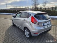 Używany Ford Fiesta 2016 Srebrny Hatchback