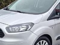 Używany Ford Tourneo Courier 2017 Srebrny Minivan