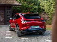 Używany Ford Mustang Mach-E 197 kW (269 KM) 2023 Czerwony (metalik) SUV