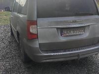 Używany Chrysler Town & Country Touring 2013 Srebrny Minivan