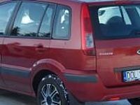 Używany Ford Fusion 80 KM (58 kW) 2009 Czerwony Hatchback