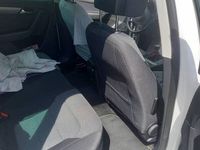 Używany VW Passat 2011 Biały Sedan/Limuzyna