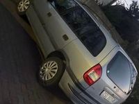 używany Opel Zafira uszkodzony