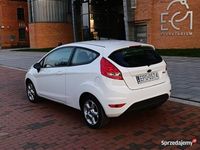 Używany Ford Fiesta 2009 Biały Hatchback