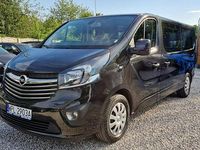 Używany Opel Vivaro 145 KM (106 kW) 2017 Czarny (metalik) Minivan