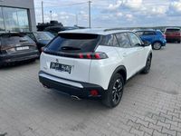 używany Peugeot 2008 1.2dm 130KM 2022r. 27 800km