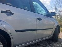 Używany Ford Fiesta 80 KM (58 kW) 2004 Hatchback