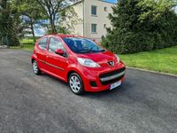 używany Peugeot 107 1dm 68KM 2010r. 151 000km