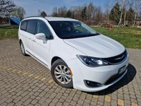 używany Chrysler Pacifica Hybryda Plug in Instalacja Gazowa 7 osobo…