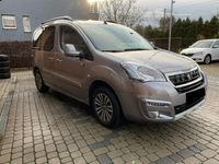 używany Peugeot Partner 1.6dm 100KM 2016r. 55 000km