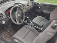 Używany VW Golf V 2004 Biały Hatchback