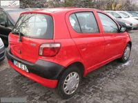 używany Toyota Yaris 1dm 65KM 2002r. 150 000km