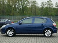 używany Opel Astra 1.6dm 105KM 2005r. 204 000km