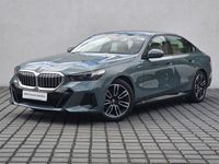 Używany BMW 520 Shadowline 197 KM (144 kW) 2024 Zielony cape york metalizowany Sedan/Limuzyna