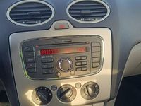 Używany Ford Focus 90 KM (66 kW) 2010 Srebrny Hatchback