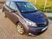 używany Toyota Yaris 1.3dm 99KM 2012r. 165 000km