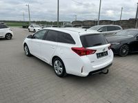 używany Toyota Auris 1.6dm 132KM 2014r. 143 600km