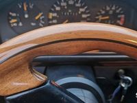 używany Mercedes E230 (W124) z 1991 klasyk z duszą