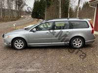 używany Volvo V70 2.5dm 231KM 2010r. 292 410km