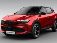 Nowe Alfa Romeo Junior 145 KM (106 kW) 2025 Lakier specjalny czerwony z czarnym dachem brera SUV