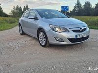 Używany Opel Astra Cosmo 2010 Srebrny Sedan/Limuzyna