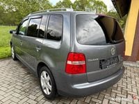 Używany VW Touran 2006 Wiśniowy Minivan