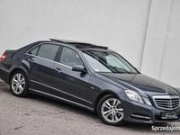 Używany Mercedes E350 Avantgarde 231 KM (169 kW) 2010 Granatowy Sedan/Limuzyna