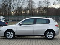 używany Alfa Romeo 147 1.6dm 120KM 2006r. 248 000km