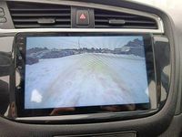 Używany Kia Ceed 99 KM (72 kW) 2018 Biały (metalik) Hatchback