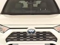 Używany Toyota RAV4 218 KM (160 kW) 2020 Biały SUV