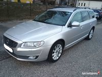 Używany Volvo V70 Momentum 2016 Srebrny Kombi