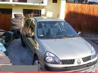 Używany Renault Clio II 75 KM (55 kW) 2003 Zielony Hatchback