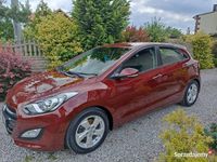 Używany Hyundai i30 2016 Bordowy Hatchback