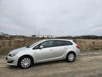 Używany Opel Astra 140 KM (102 kW) 2013 Srebrny Kombi