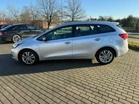 Używany Kia Ceed 90 KM (66 kW) 2013 Srebrny Hatchback
