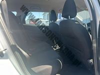 używany Peugeot 308 1.2dm 110KM 2015r. 114 950km