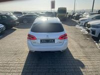 używany Peugeot 308 1.2dm 130KM 2019r. 66 450km