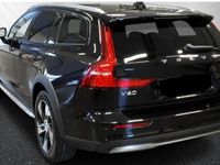 używany Volvo V60 CC B5 AWD Core