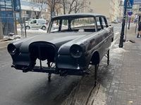 Używany Mercedes 190 1965 Sedan/Limuzyna