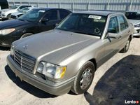 używany Mercedes E320 1995, 3.2L, od ubezpieczalni