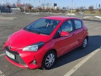Używany Toyota Yaris Active 72 KM (52 kW) 2020 Czerwony Hatchback