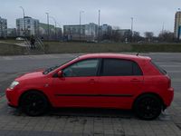 Używany Toyota Corolla 2004 Czerwony Hatchback
