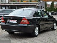 używany Mercedes C180 1.8dm 143KM 2004r. 192 000km