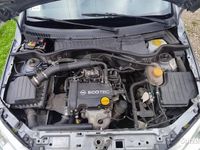 Używany Opel Corsa 2004 Szary Hatchback