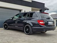 używany Mercedes C220 2.1dm 170KM 2014r. 187 456km