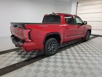 używany Toyota Tundra 3.4dm 437KM 2024r. 3 530km