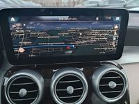 używany Mercedes GLC200 2dm 197KM 2020r. 71 916km